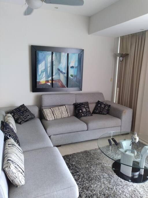 Beautiful 3 Bedroom, Fully Furnished, On The Beach Mazatlan Exterior photo
