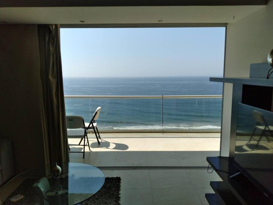 Beautiful 3 Bedroom, Fully Furnished, On The Beach Mazatlan Exterior photo